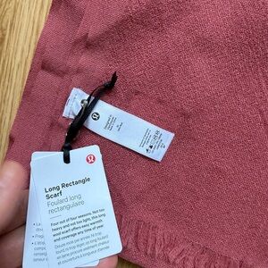 Lululemon Athletica Textured Scarf in Rose Pink